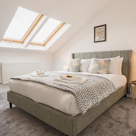 Beautifully Done 5 Bed Barn Conversion In Heswall - Sleeps Up To 10 Luaran gambar