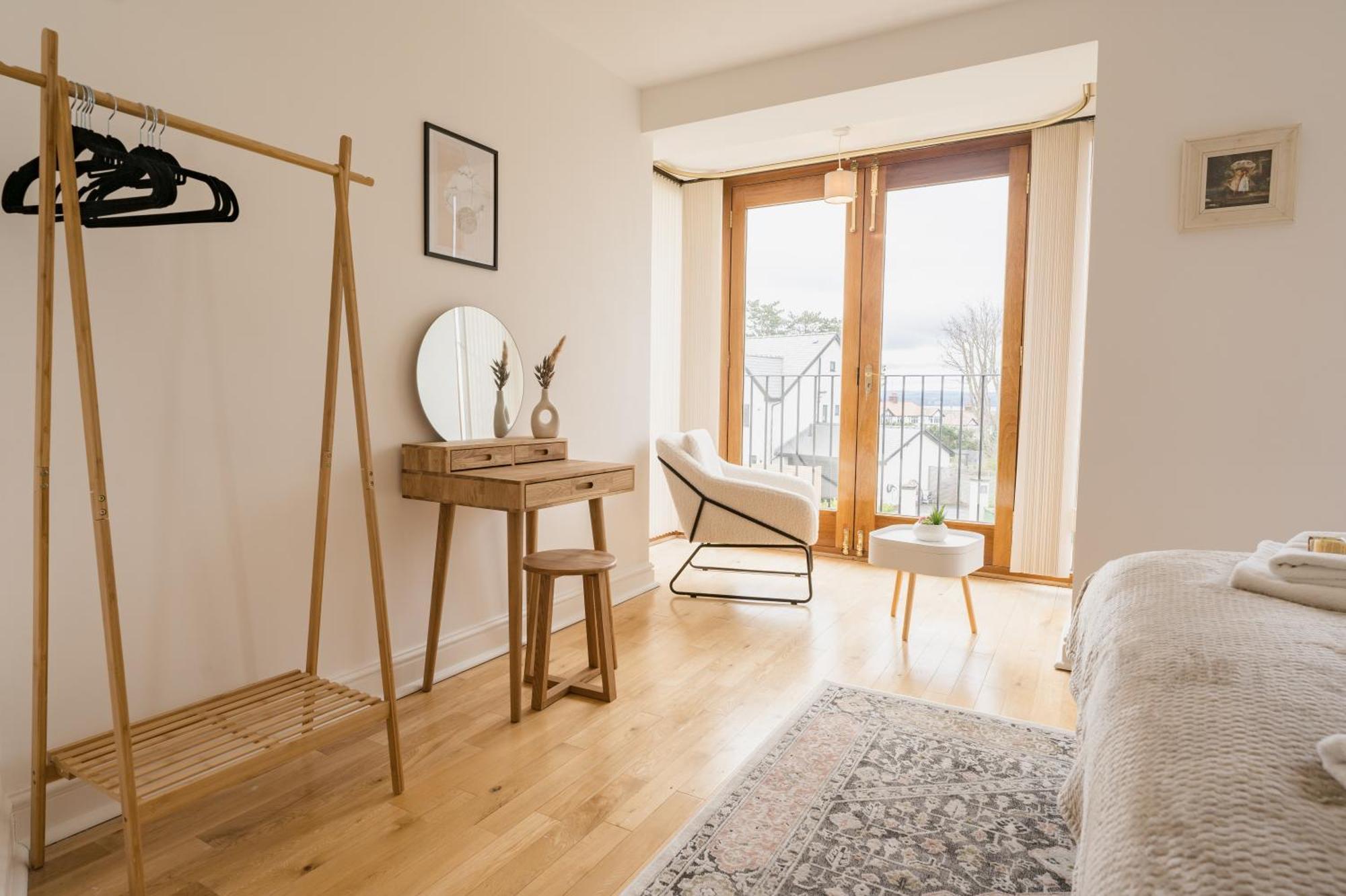 Beautifully Done 5 Bed Barn Conversion In Heswall - Sleeps Up To 10 Luaran gambar