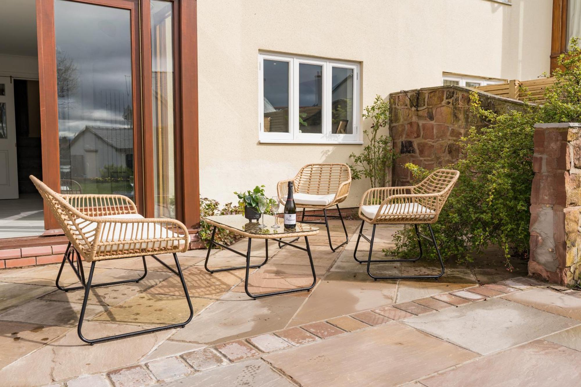 Beautifully Done 5 Bed Barn Conversion In Heswall - Sleeps Up To 10 Luaran gambar