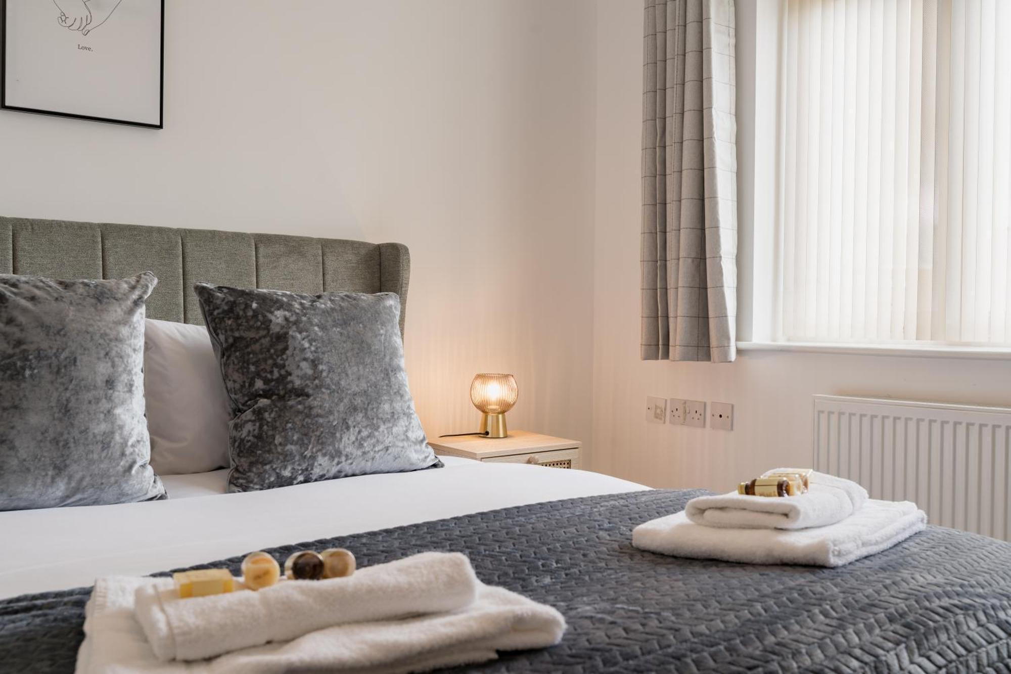 Beautifully Done 5 Bed Barn Conversion In Heswall - Sleeps Up To 10 Luaran gambar